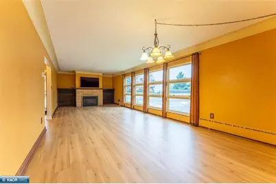 1002 Jones Street, Eveleth, MN 55734 - Photo 14