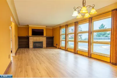 1002 Jones Street, Eveleth, MN 55734 - Photo 12