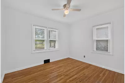 1701 4th Street E, Saint Paul, MN 55106 - Photo 8