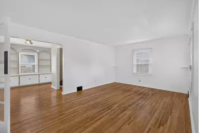 1701 4th Street E, Saint Paul, MN 55106 - Photo 2