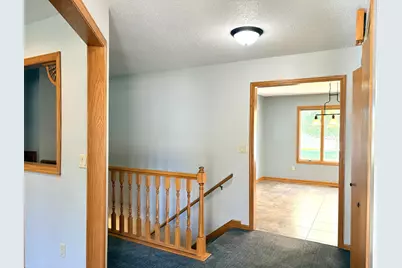 607 Deschepper Street, Marshall, MN 56258 - Photo 4