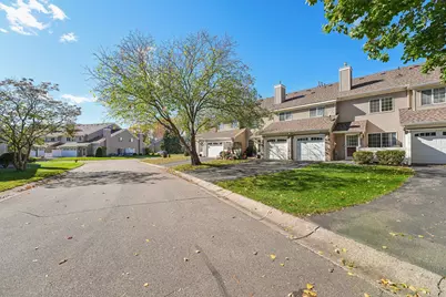 611 85th Lane NW #7, Coon Rapids, MN 55433 - Photo 2