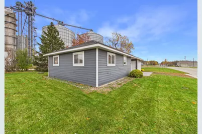 323 Main Street E, Eagle Bend, MN 56446 - Photo 20