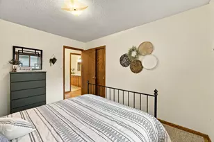 1911 18th St S, Moorhead, MN 56560 - Photo 16