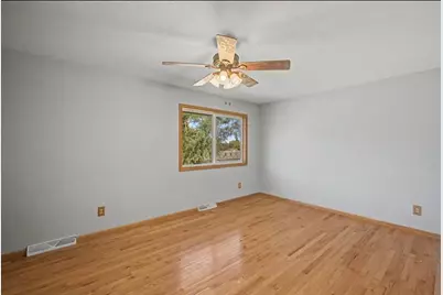 2281 Pond Avenue, Maplewood, MN 55119 - Photo 10