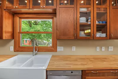 31 Belvidere Street E, Saint Paul, MN 55107 - Photo 16
