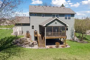 601 Ridgewood Ln, Delano, MN 55328 - Photo 2