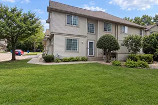 1056 Lovell Ave W, Roseville, MN 55113 - Photo 20