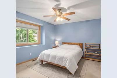 1056 Lovell Avenue W, Roseville, MN 55113 - Photo 12