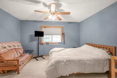 1056 Lovell Avenue W, Roseville, MN 55113 - Photo 16