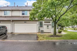1056 Lovell Ave W, Roseville, MN 55113 - Photo 18