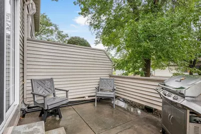 1056 Lovell Avenue W, Roseville, MN 55113 - Photo 22