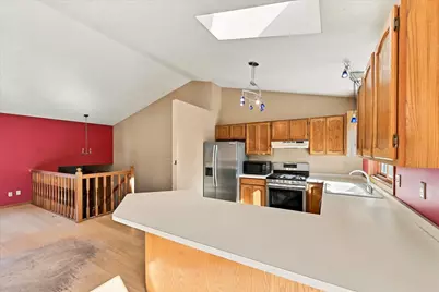 6701 13th St Circle N, Oakdale, MN 55128 - Photo 4