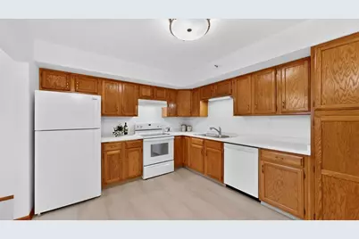 121 14th Street NE #203, Rochester, MN 55906 - Photo 8