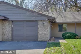 874 Cedar Ct, New Richmond, WI 54017 - Photo 1