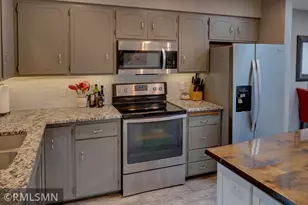 874 Cedar Ct, New Richmond, WI 54017 - Photo 4