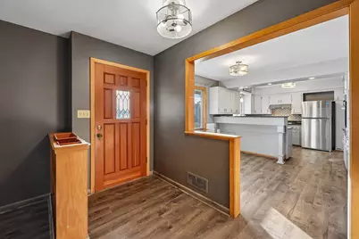318 S Meridian Street, Belle Plaine, MN 56011 - Photo 8
