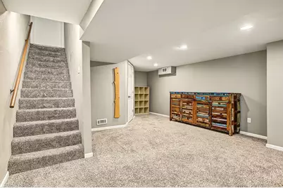 410 Thompson Avenue E, West Saint Paul, MN 55118 - Photo 22