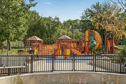 410 Thompson Avenue E, West Saint Paul, MN 55118 - Photo 42