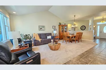 1022 5th Avenue NW, Perham, MN 56573 - Photo 8