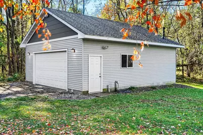 430 Highland View, Houlton, WI 54082 - Photo 6