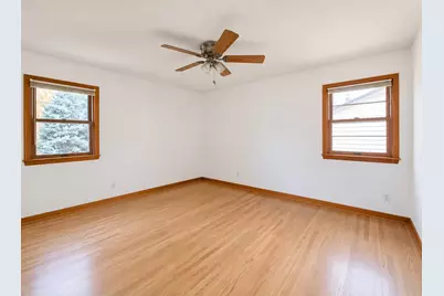21 Farrell Street N, Maplewood, MN 55119 - Photo 8