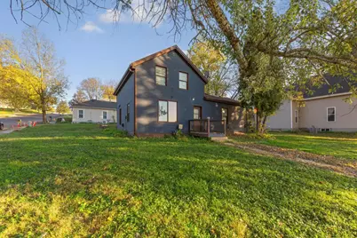 127 N 2nd Street, Le Sueur, MN 56058 - Photo 2