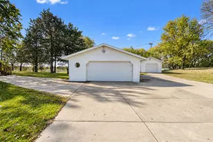 110 Pine St NW, New London, MN 56273 - Photo 34