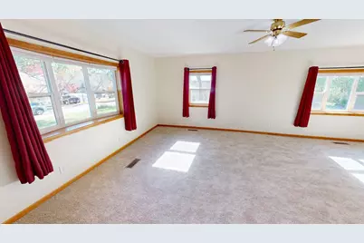 110 Pine Street NW, New London, MN 56273 - Photo 6
