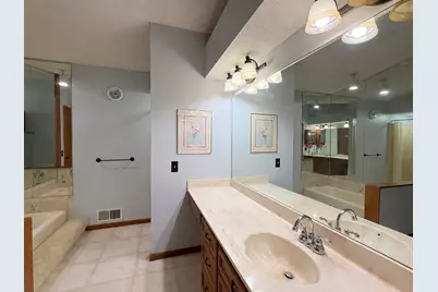 1814 Walnut Lane, Eagan, MN 55122 - Photo 20
