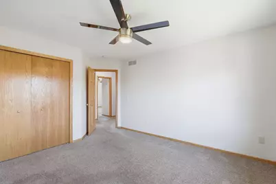 9915 Chestnut Avenue N, Brooklyn Park, MN 55443 - Photo 20