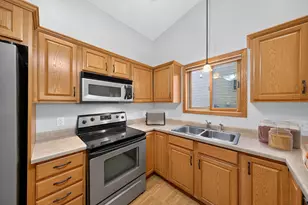 868 Southern Ridge Dr SW, Rochester, MN 55902 - Photo 4