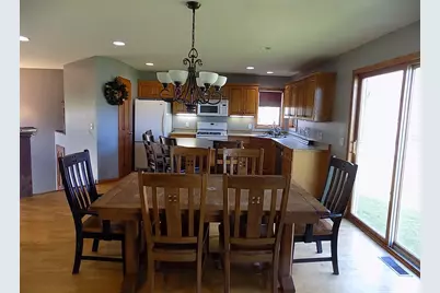 559 E 11th Street, Gibbon, MN 55335 - Photo 12