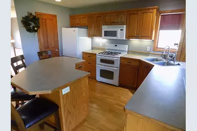 559 E 11th Street, Gibbon, MN 55335 - Photo 16