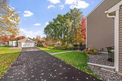 20470 Impatiens Way, Lakeville, MN 55044 - Photo 6