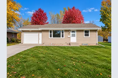 445 Northwoods Avenue NE, Hutchinson, MN 55350 - Photo 2