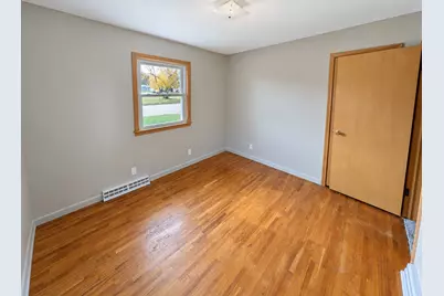 445 Northwoods Avenue NE, Hutchinson, MN 55350 - Photo 14