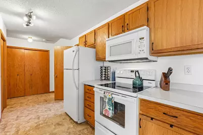 987 Hillwind Road NE, Fridley, MN 55432 - Photo 18