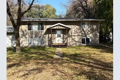 280 10th Street NE, Benson, MN 56215 - Photo 2