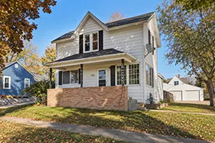 423 Walnut Ave S, Owatonna, MN 55060 - Photo 1