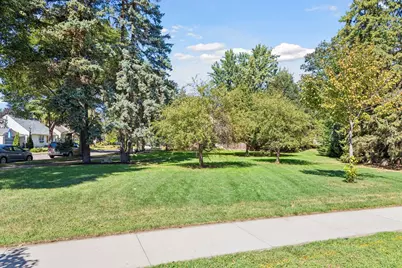 705 Wheelock Parkway W, Saint Paul, MN 55117 - Photo 4