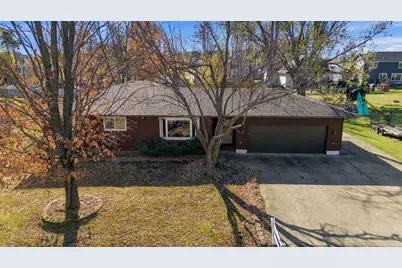 1179 Carroll Street, New Richmond, WI 54017 - Photo 4