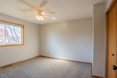 915 8th Avenue NW, Hutchinson, MN 55350 - Photo 24