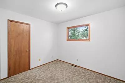 80 10th Street SE, Wells, MN 56097 - Photo 14