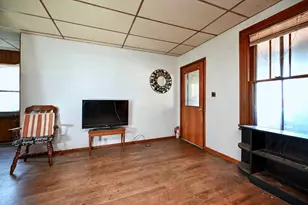613 E 2nd St, Winona, MN 55987 - Photo 4