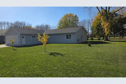 409 S 19 Street, Montevideo, MN 56265 - Photo 2