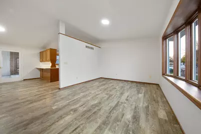 2114 51st Street NW, Rochester, MN 55901 - Photo 4