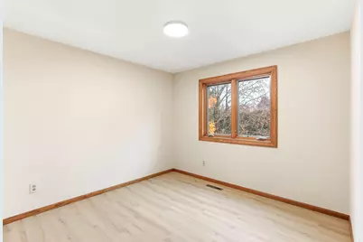 306 71st Street N, Mahtomedi, MN 55115 - Photo 22