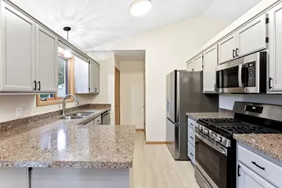 306 71st Street N, Mahtomedi, MN 55115 - Photo 2