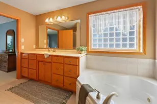 1004 Oak Pond Dr, Sartell, MN 56377 - Photo 8